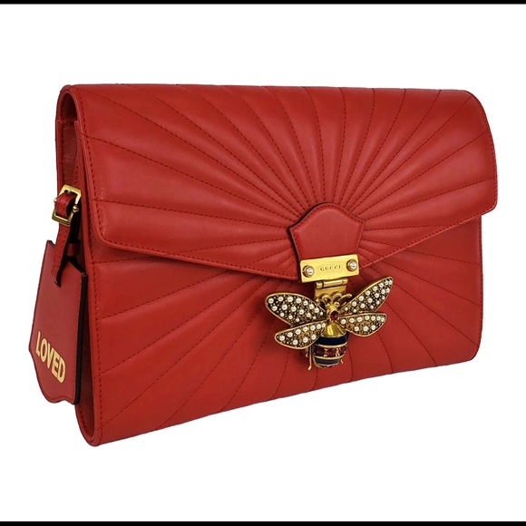 HOST PICK 🥳Queen Margaret Clutch Handbag in Hibiscus Red NEW W DUSTBAG! - Picture 1 of 6
